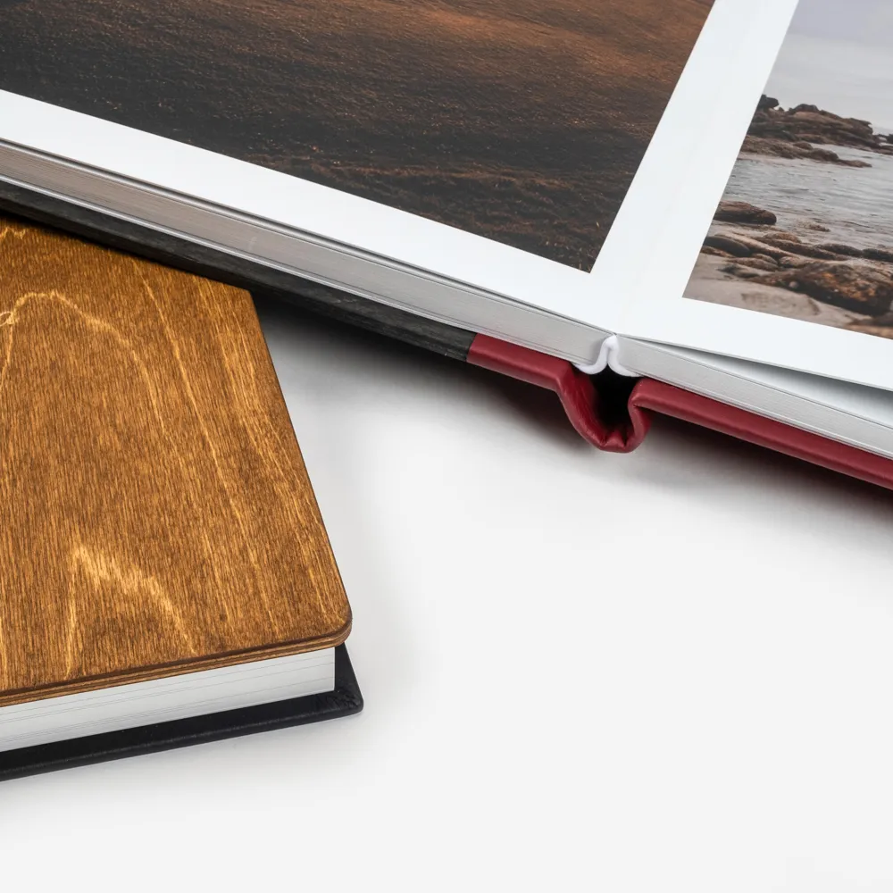 Nature Collection trouwalbum met houten cover, detail